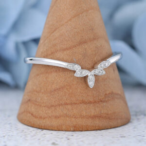AMANDAFINEJEWELRY Diamond White Gold Wedding Band (3)