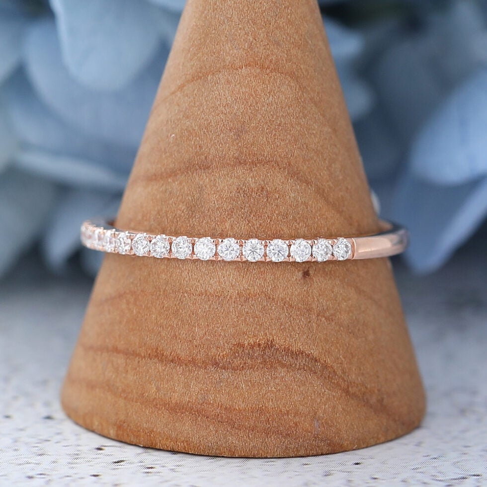 AMANDAFINEJEWELRY Moissanite Rose Gold Wedding Band
