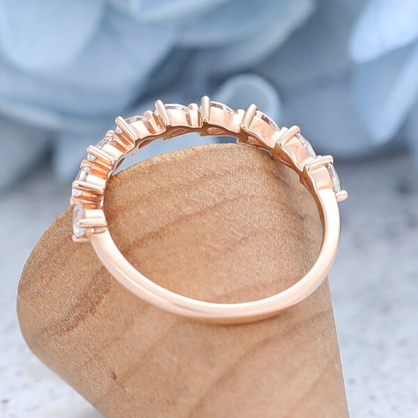 AMANDAFINEJEWELRY Moissanite Rose Gold Wedding Band