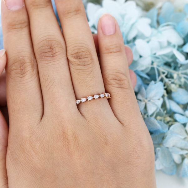 AMANDAFINEJEWELRY Moissanite Rose Gold Wedding Band