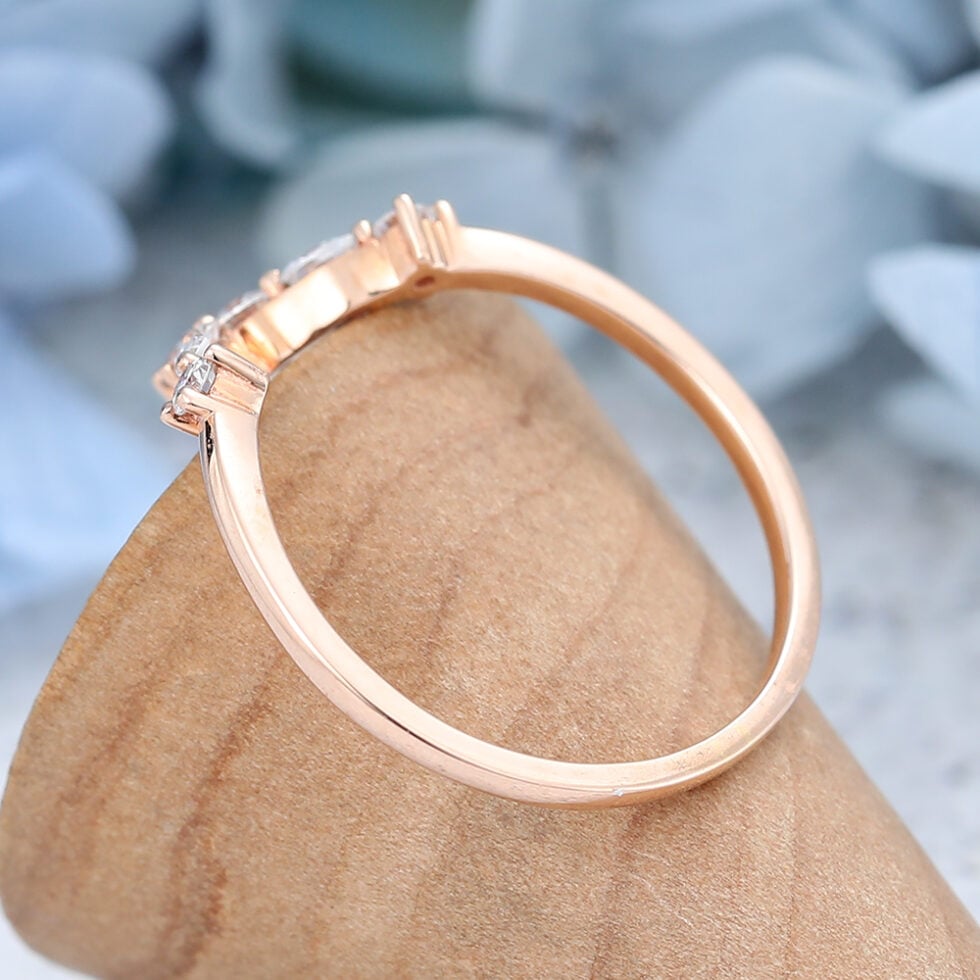 AMANDAFINEJEWELRY Moissanite Rose Gold Wedding Band