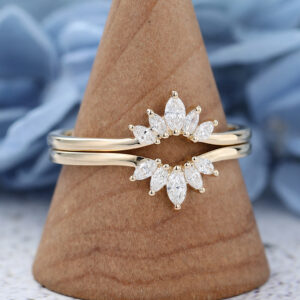 AMANDAFINEJEWELRY Moissanite Yellow Gold Wedding Band (3)