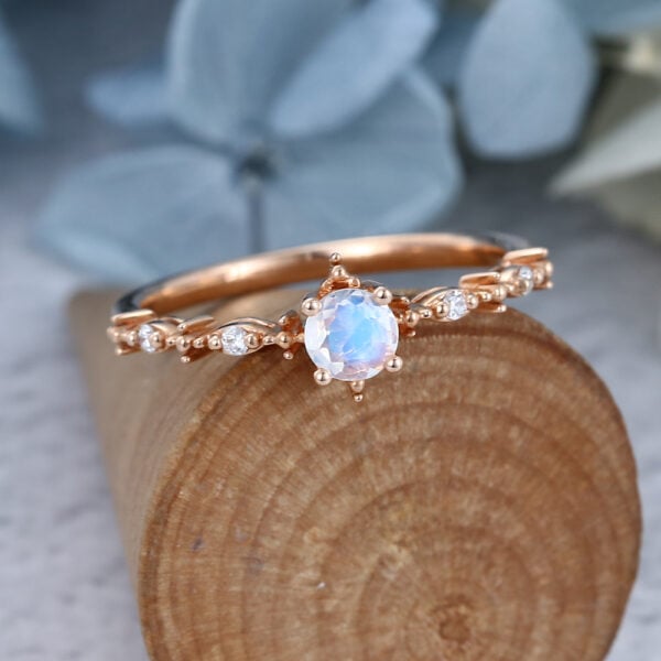 AMANDAFINEJEWELRY Moonstone Round Cut Rose Gold Engagement Ring (4)