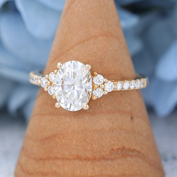 AMANDAFINEJEWELRY Oval Cut Moissanite Gold Engagement Ring