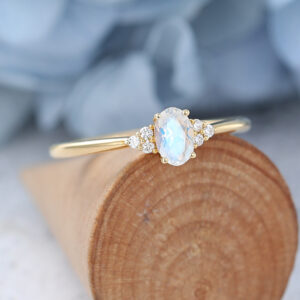 AMANDAFINEJEWELRY Oval Cut Moonstone Gold Engagement Ring (5)