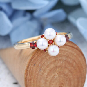 AMANDAFINEJEWELRY Pearl And Garnet Yellow Gold Engagement Ring (2)