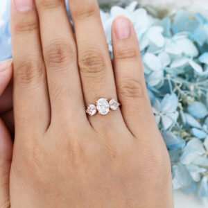AMANDAFINEJEWELRY Rose Gold Moissanite Engagement Ring (3)