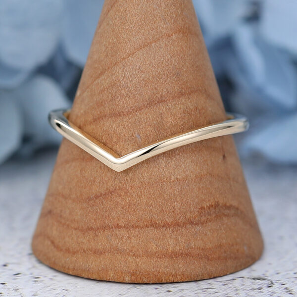 AMANDAFINEJEWELRY Yellow Gold Wedding Band