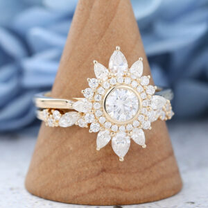Rose Gold Moissanite Engagement Ring Set-4