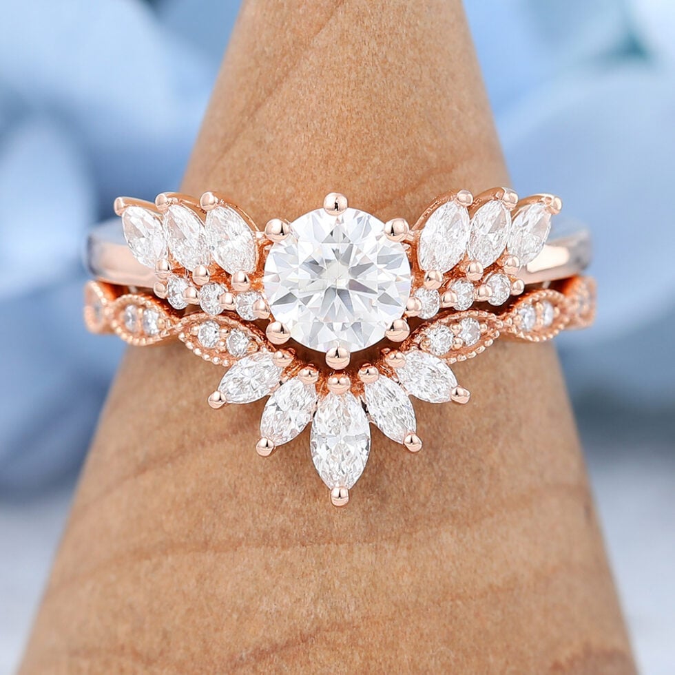 Amandafinejewelry Rose Gold Round Cut Moissanite Engagement Ring Set