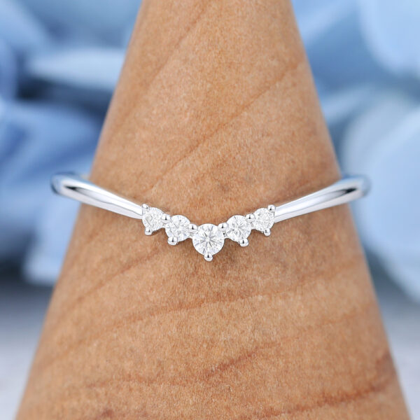 Wedding Band White Gold Diamond Curved Wedding Band Simple Vintage Unique Moissanite Ring Matching Stacking Band Bridal Anniversary Band