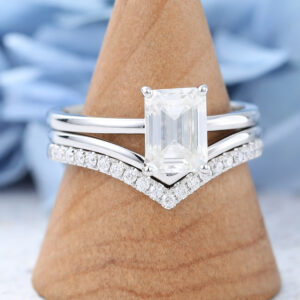 White Gold Emerald Cut Moissanite Engagement Ring Set-2