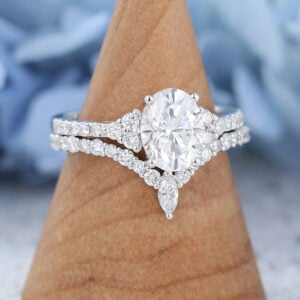 White Gold Oval Cut Moissanite Engagement Ring Set-5