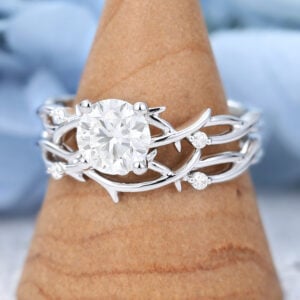 White Gold Round Cut Moissanite Engagement Ring Set-4