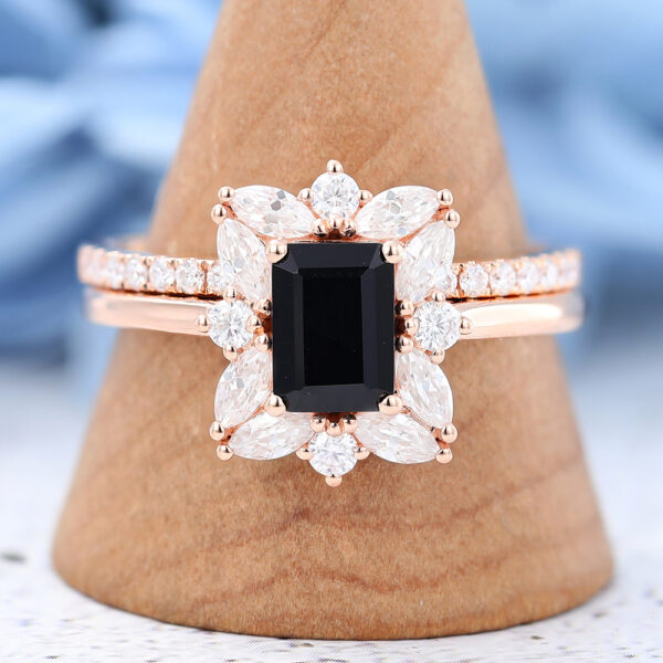 amandafinejewelry-rose-gold-emerald-cut-black-onyx-engagement-ring-set
