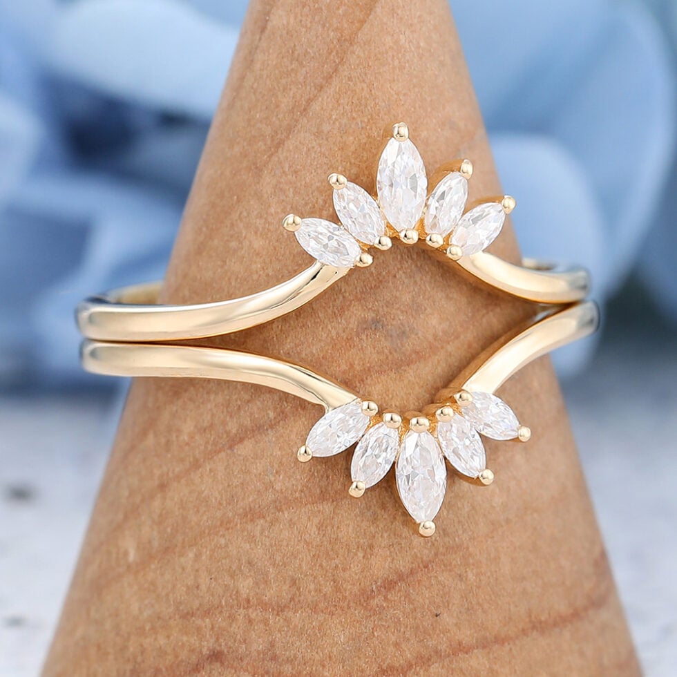 2Pcs Curved Diamond Wedding Band Yellow Gold Diamond Ring