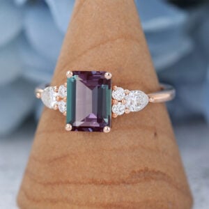 AMANDAFINEJEWELRY Rose Gold Emerald Cut Alexandrite Engagement Ring -2