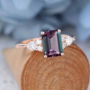 AMANDAFINEJEWELRY Rose Gold Emerald Cut Alexandrite Engagement Ring -4