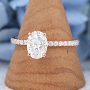 AMANDAFINEJEWELRY Rose Gold Oval Cut Moissanite Engagement Ring -2