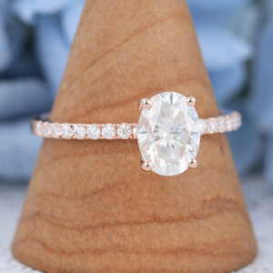 AMANDAFINEJEWELRY Rose Gold Oval Cut Moissanite Engagement Ring -3