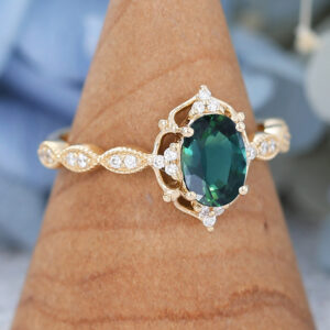 Amandafinejewelry Yellow Gold Oval Cut Green Blue Sapphire Engagement Ring -3