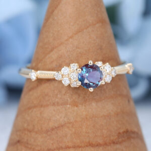 Yellow Gold Round cut Alexandrite Engagement Ring3