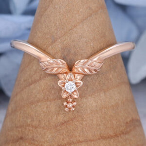 Vintage Rose Gold Curved Moissanite Wedding Band