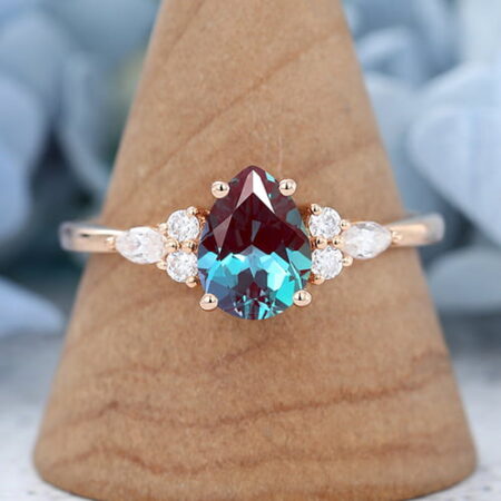 Engagement Rings Under $1000