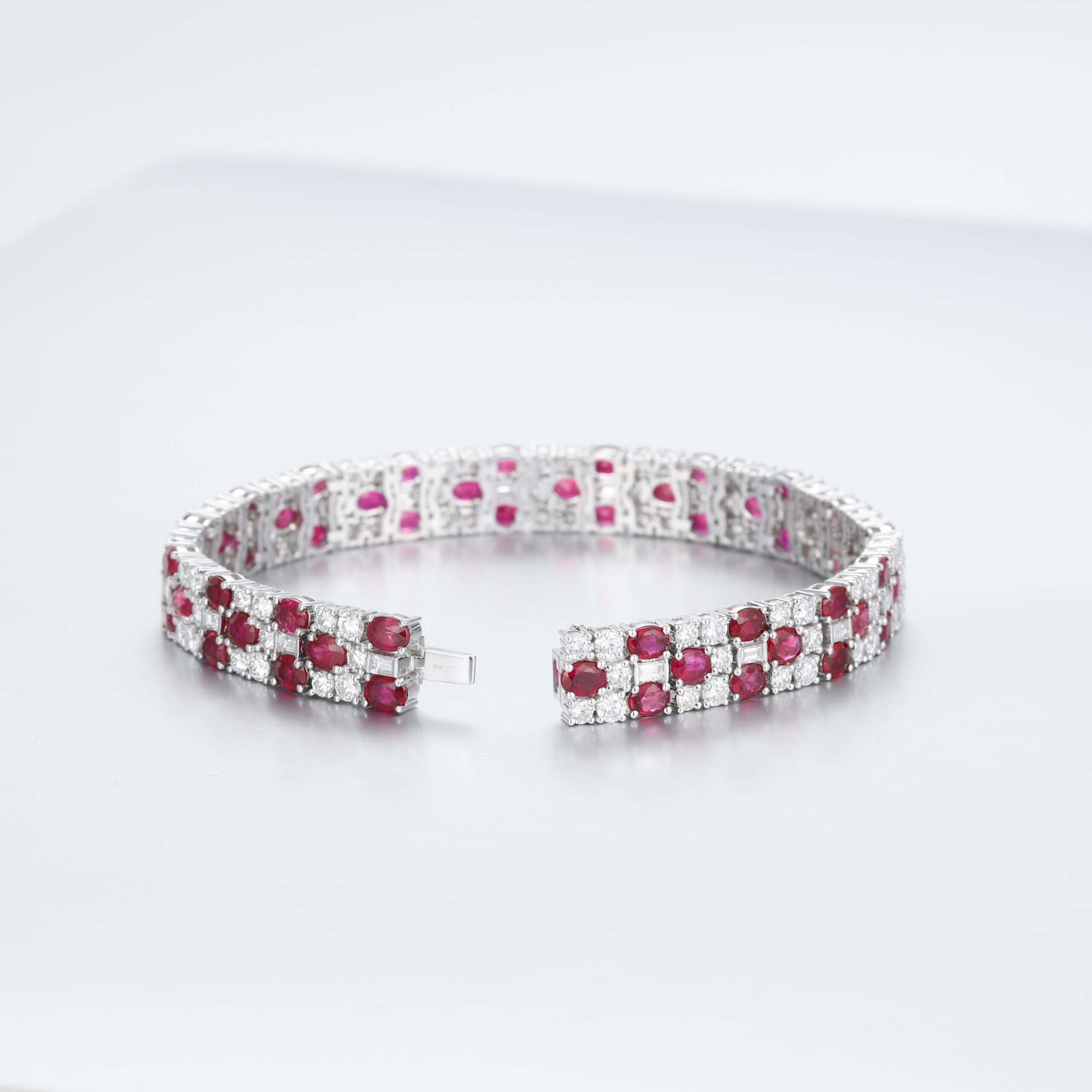 White Gold Diamond Ruby Antique Bracelet For Women (4) White Gold Diamond Ruby Antique Bracelet For Women (4)