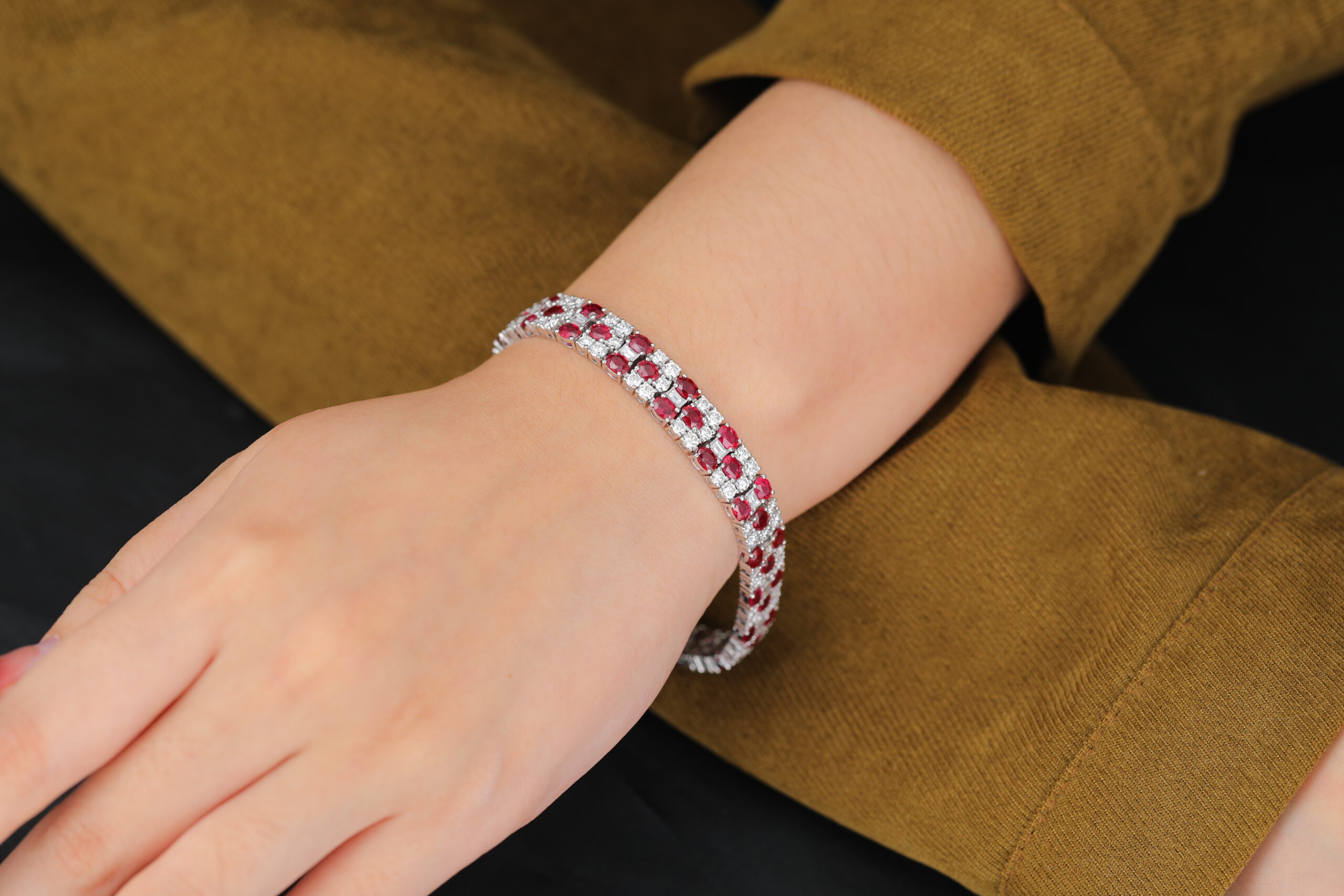 White Gold Diamond Ruby Antique Bracelet For Women White Gold Diamond Ruby Antique Bracelet For Women