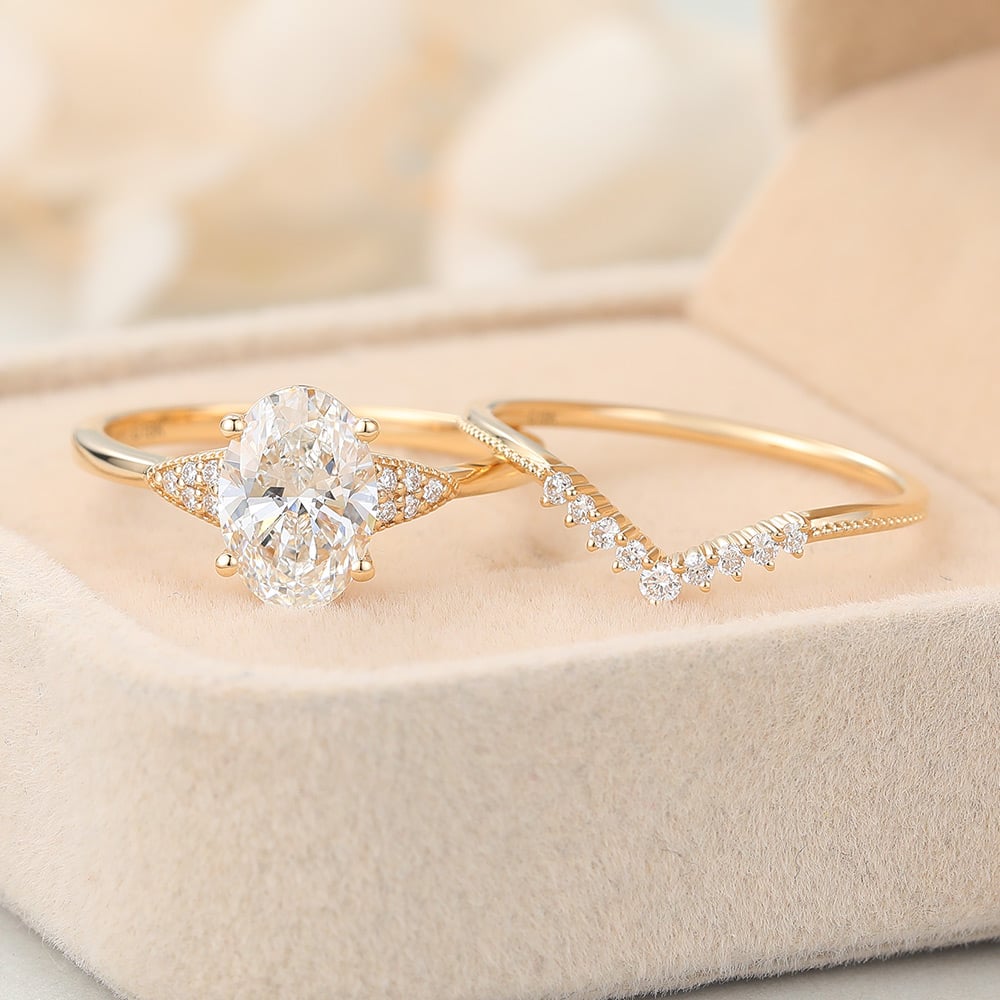 Oval Cut Lab Grown Diamond Vintage Bridal Set Beaded Engagement Ring (5) Oval Cut Lab Grown Diamond Vintage Bridal Set Beaded Engagement Ring (5)