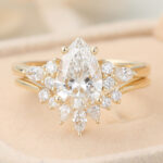 Pear Cut Lab Grown Diamond Cluster Engagement Ring Set with Curved Wedding Band