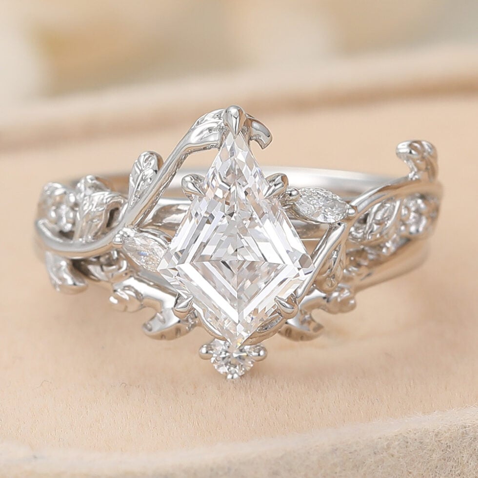 Kite Cut Lab Grown Diamond Engagement Ring Set Vine-Inspired Bridal Set