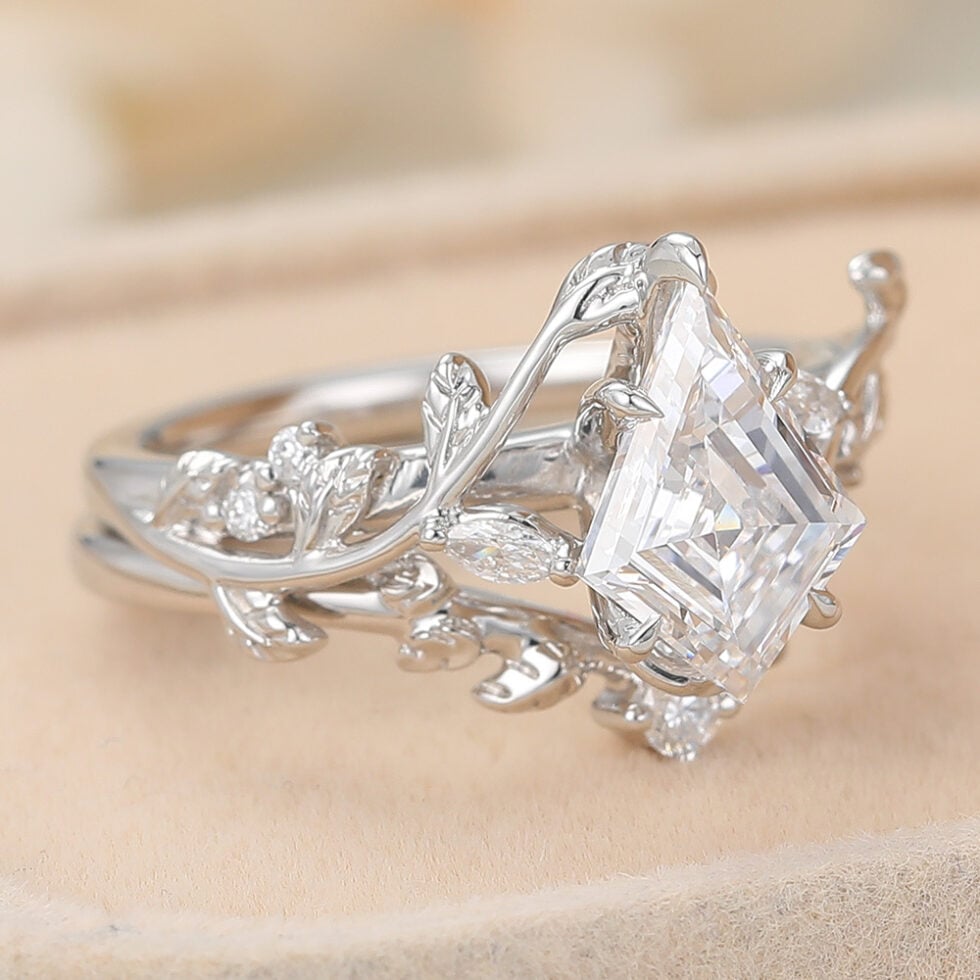 Kite Cut Lab Grown Diamond Engagement Ring Set Vine-Inspired Bridal Set