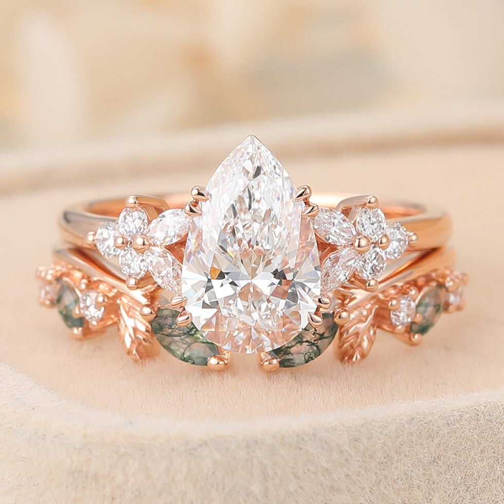 Pear Cut Lab Grown Diamond Floral-Inspired Bridal Ring Set with Moss Agate Accents