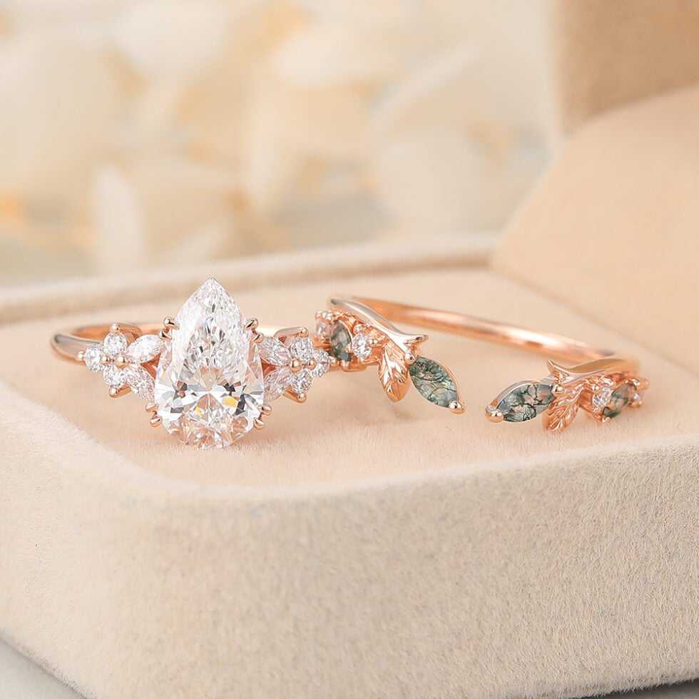 Pear Cut Lab Grown Diamond Floral-Inspired Bridal Ring Set with Moss Agate Accents