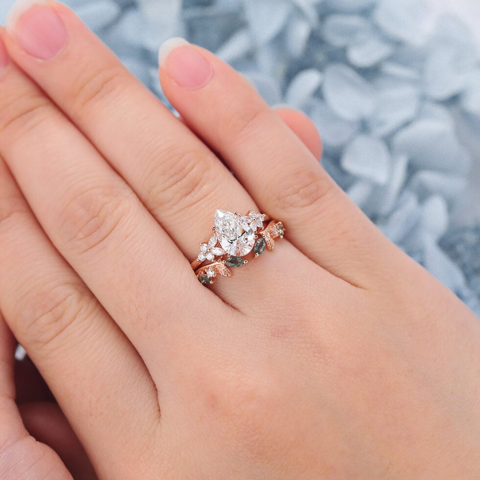 Pear Cut Lab Grown Diamond Floral-Inspired Bridal Ring Set with Moss Agate Accents