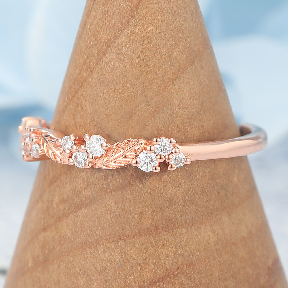 Nature-Inspired Wedding Band Alternating Moissanite & Leaf Motif (6) Nature-Inspired Wedding Band Alternating Moissanite & Leaf Motif (6)