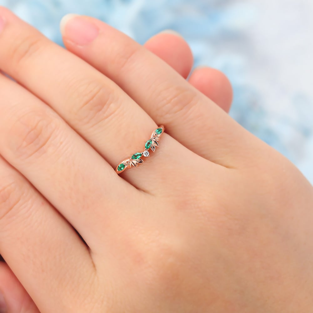 Twist Curved Wedding Band with Emerald & Diamond Accents