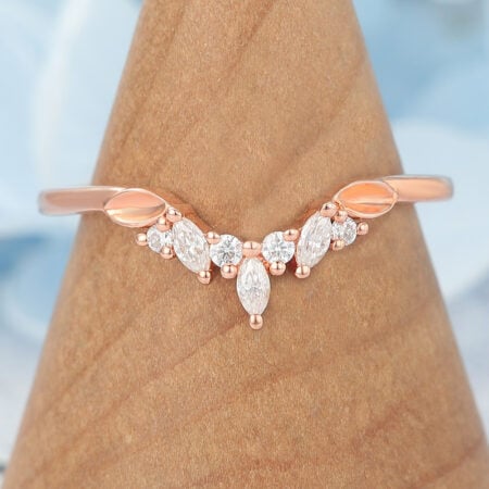 Moissanite Curved Wedding Band with Leaf-Inspired Accents