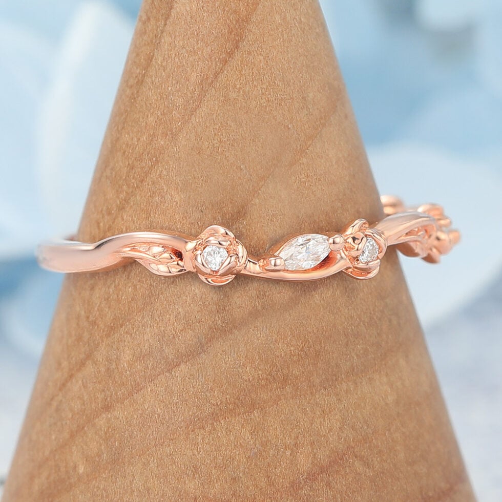 Nature-Inspired Curved Wedding Band Floral Vine with Moissanite Sparkle