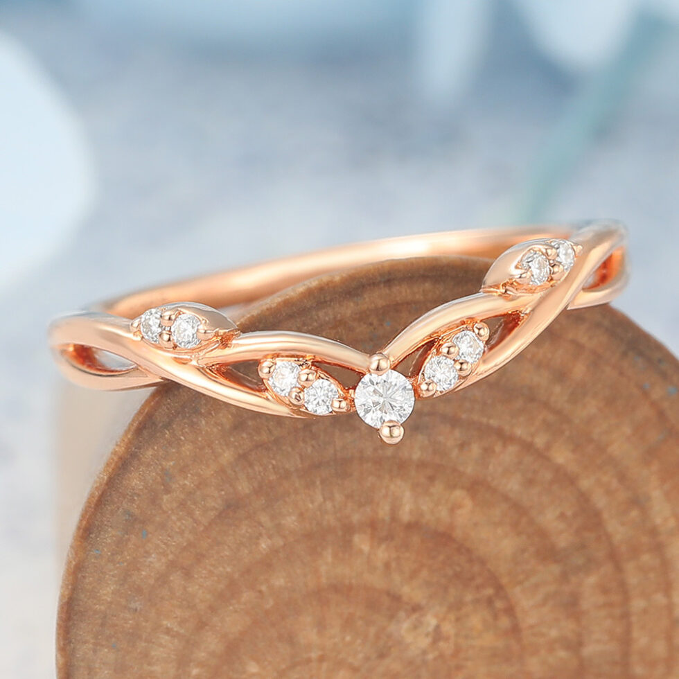 Elegant Twisted Curved Wedding Band with Petite Diamonds