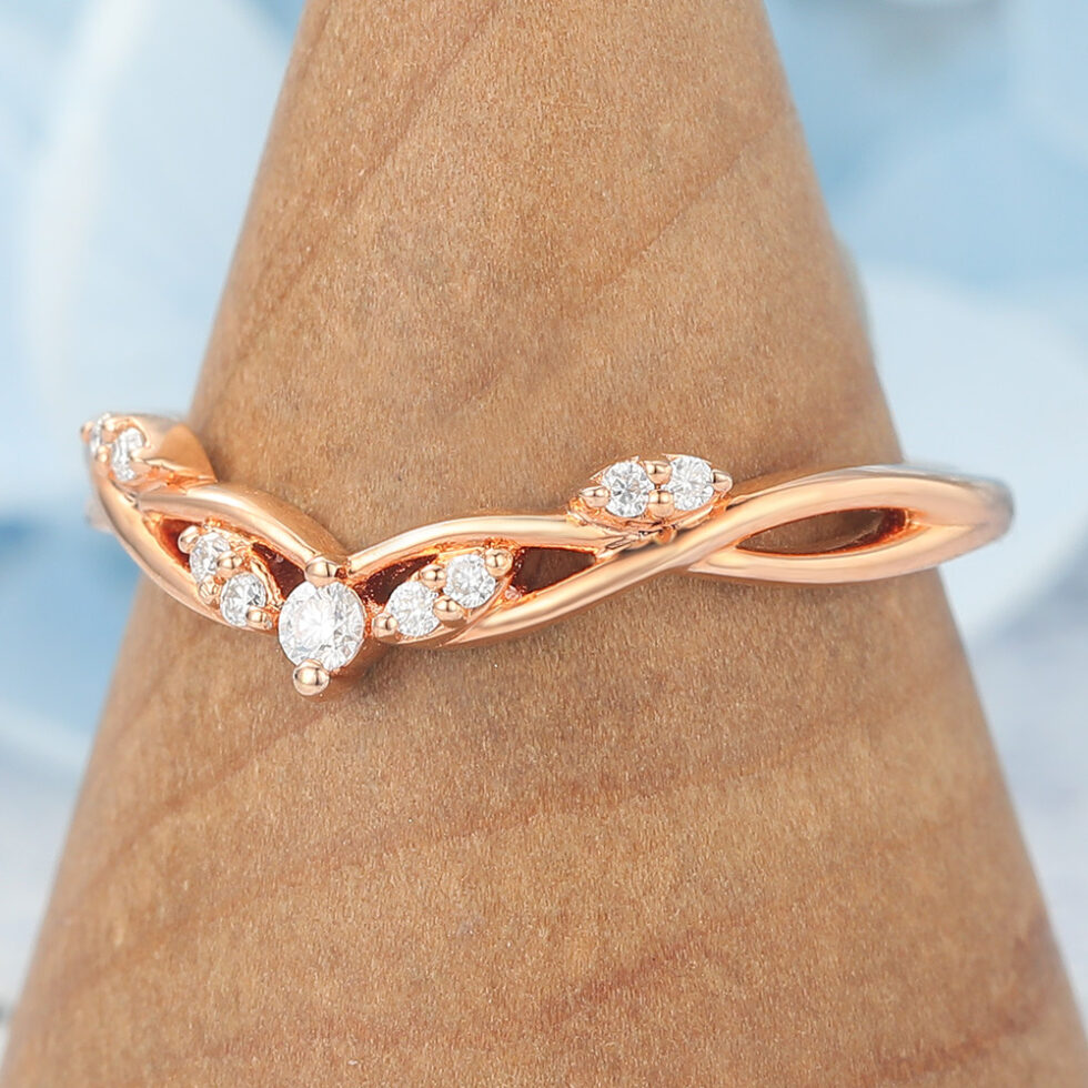 Elegant Twisted Curved Wedding Band with Petite Diamonds