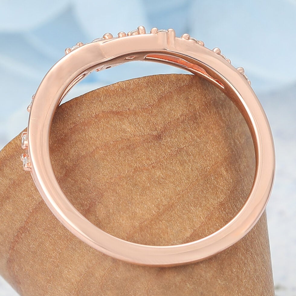 Infinity-Inspired Curved Wedding Band with Petite Diamonds