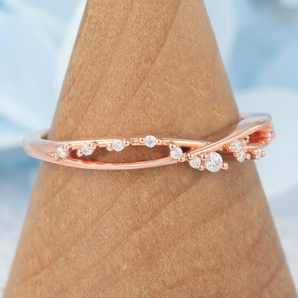 Infinity-Inspired Curved Wedding Band with Petite Diamonds