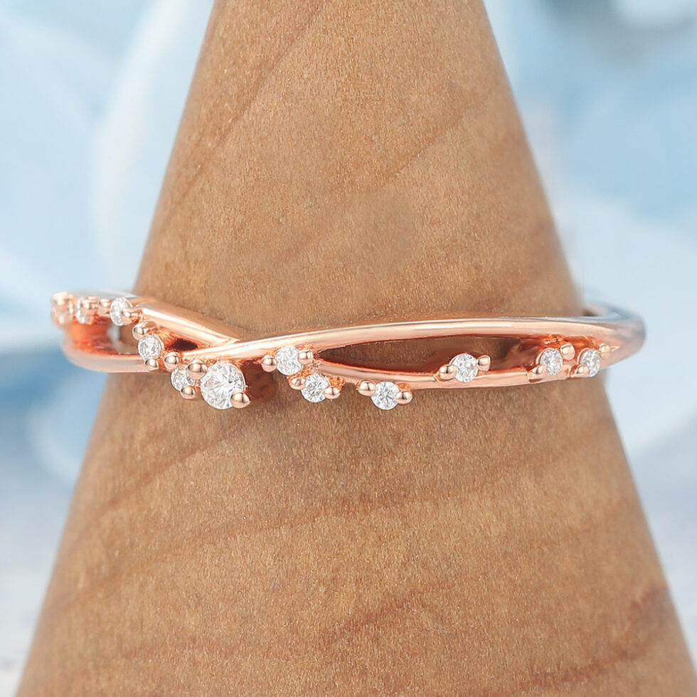 Infinity-Inspired Curved Wedding Band with Petite Diamonds