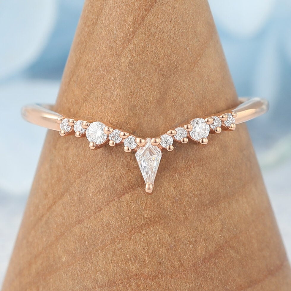 Kite Moissanite & Round Moissanite Cluster Curved Wedding Band