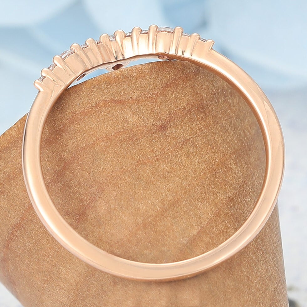 Kite Moissanite & Round Moissanite Cluster Curved Wedding Band