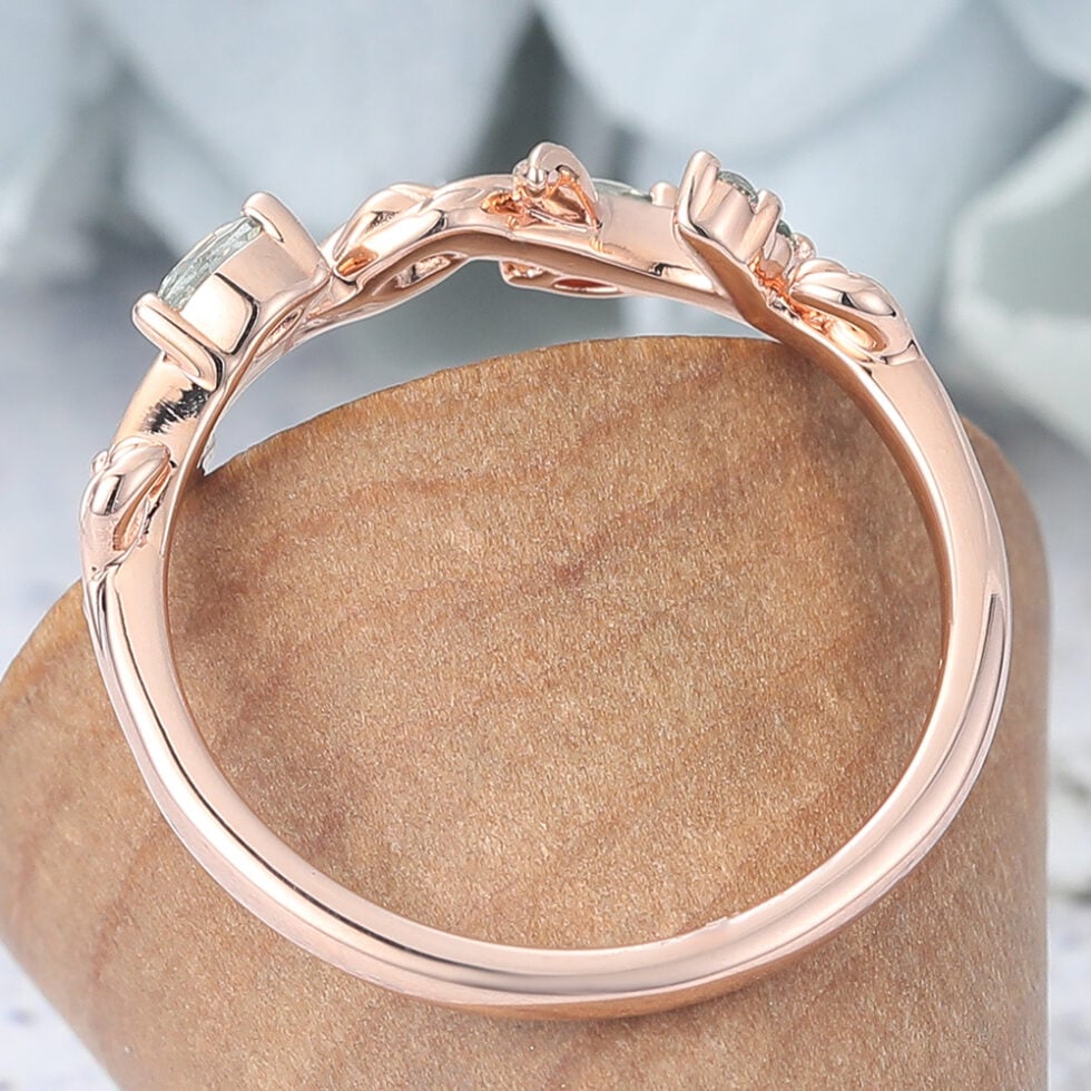 Leaf-Inspired Marquise Green Sapphire Curved Wedding Band