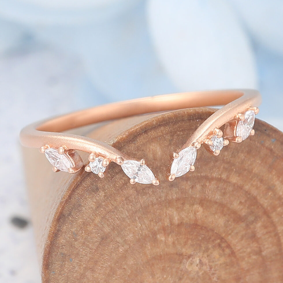 Matte Finish Leaf-Inspired Moissanite Open Curved Wedding Band